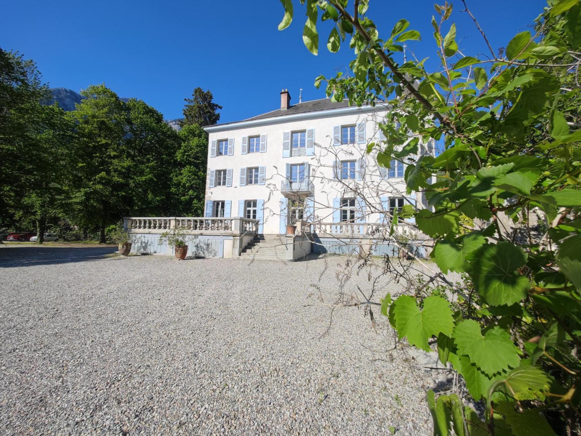 Domaine Clairfontaine Noyarey - Suites Junior エクステリア 写真